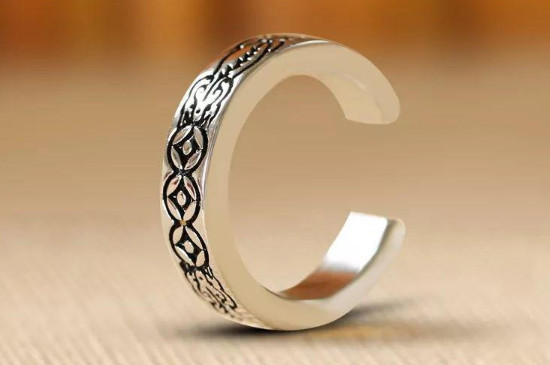 【民俗】女人的戒指掉了预示着什么 戒指突然断了有啥预兆(图1)